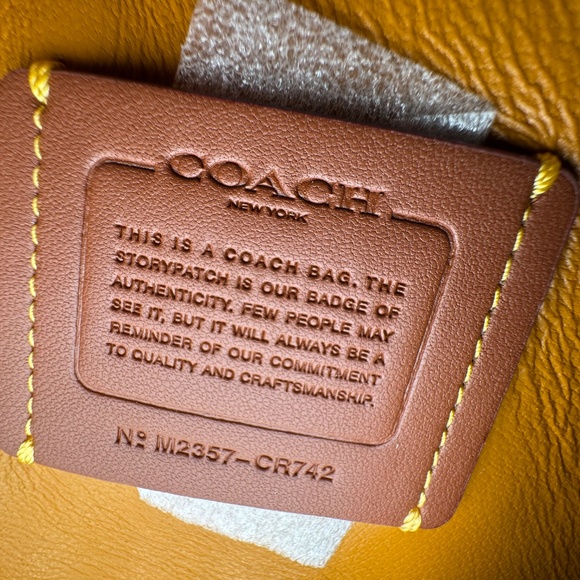 Coach Penn Shoulder Lip Print Bag - Picture 7 of 7